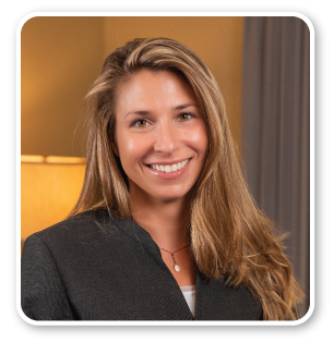 Erin Brown Hastings : Funeral Director